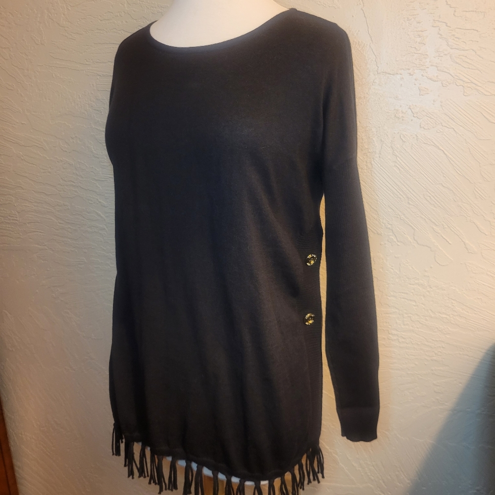 Lilly Pulitzer oversized sweater - Picture 3 of 8